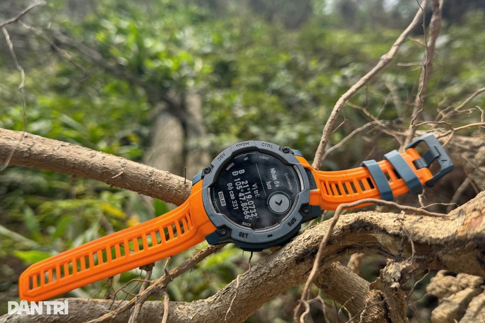 Garmin Instinct 3 Solar: Ai phù hợp?