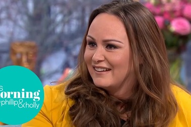 Chanelle Hayes lên tiếng khi bị chê béo
