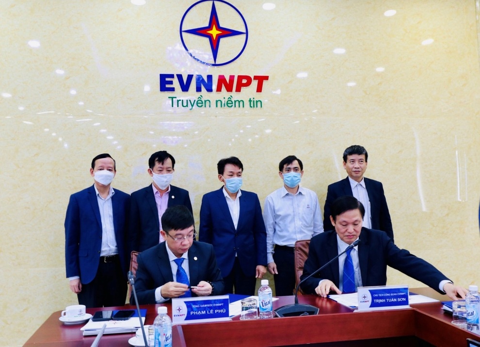 EVNNPT tổ chức đối thoại định kỳ, đánh giá thực hiện quy chế dân chủ cơ sở năm 2021 - 2 EVNNPT tổ chức đối thoại định kỳ, đánh giá thực hiện quy chế dân chủ cơ sở năm 2021 - 2