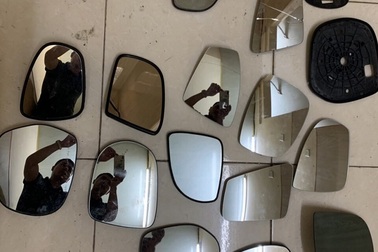 Bắt đối tượng nghi thực hiện hàng loạt vụ trộm gương xe ô tô hạng sang