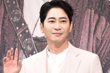 Tài tử xứ Hàn nhận án phạt 3 năm tù giam vì xâm hại tình dục