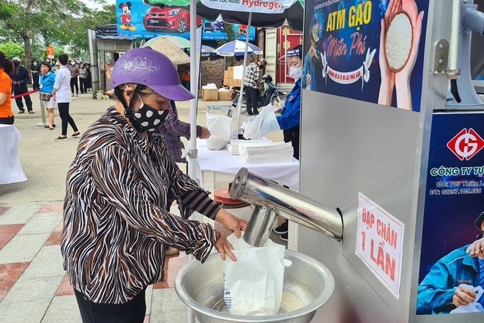 Nét đẹp Việt nhìn từ đại dịch COVID-19 - 1 Nét đẹp Việt nhìn từ đại dịch COVID-19 - 1