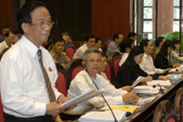 “Thẩm tra ngân sách vẫn như thầy bói xem voi”