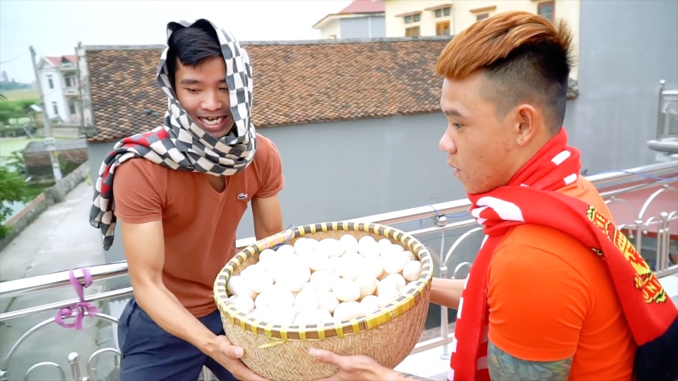 Video nhảm nhí trên YouTube là một vòng tròn tiêu cực, không lối thoát - 1 Video nhảm nhí trên YouTube là một vòng tròn tiêu cực, không lối thoát - 1
