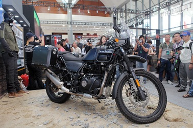 Royal Enfield Himalayan chốt giá từ 131 triệu đồng