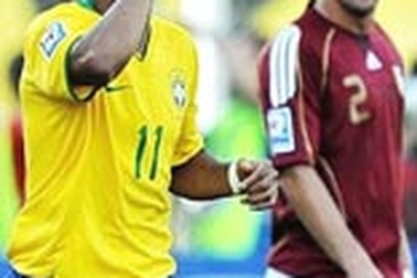 Các “vũ công” samba “mở tiệc” trên đất Venezuela