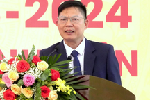 Hiệu trưởng nhắn nhủ sinh viên: "Học đại học chăm chỉ thôi chưa đủ"