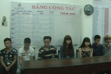 12 thiếu niên bỏ nhà lang thang gây ra 20 vụ trộm cắp, cướp giật