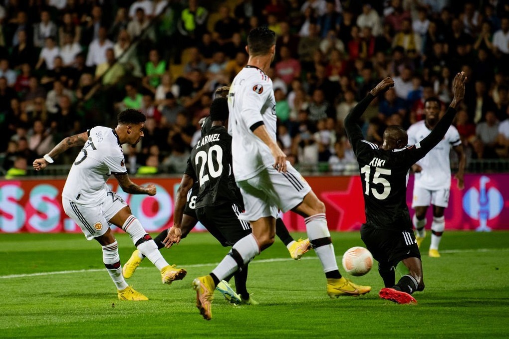 Ronaldo nổ súng, Man Utd thắng nhẹ trên sân Sheriff - 2 Ronaldo nổ súng, Man Utd thắng nhẹ trên sân Sheriff - 2