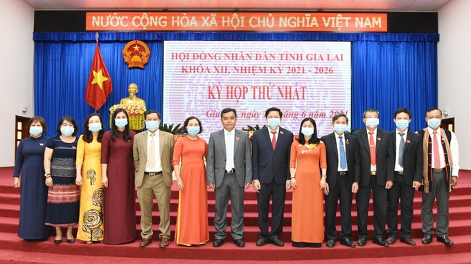 Ông Hồ Văn Niên được bầu giữ chức Chủ tịch HĐND tỉnh khóa XII (nhiệm kỳ 2021-2026). - Ảnh 1.