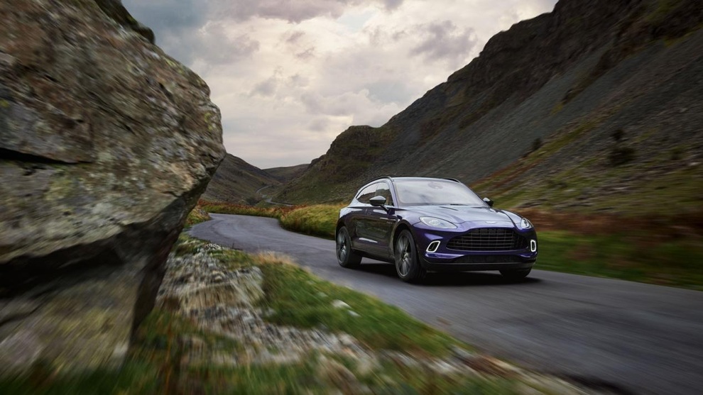 Aston Martin DBX có bản rút gọn động cơ, hứa hẹn giá tốt nếu về Việt Nam - 1 Aston Martin DBX có bản rút gọn động cơ, hứa hẹn giá tốt nếu về Việt Nam - 1
