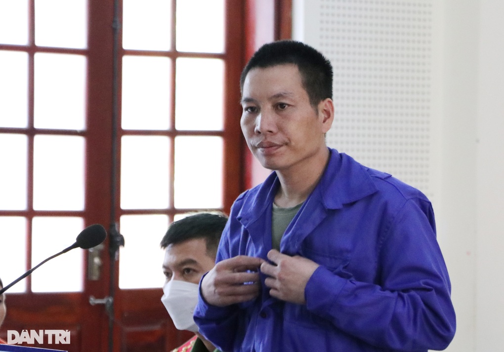 Nếu bắt được ma túy trên người, bị cáo cởi áo cho bắn ngay! - 2 Nếu bắt được ma túy trên người, bị cáo cởi áo cho bắn ngay! - 2