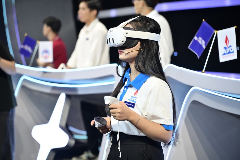 Vũ trụ Đồng tiền đạt top 1 rating ngay tập đầu tiên - 3 Vũ trụ Đồng tiền đạt top 1 rating ngay tập đầu tiên - 3