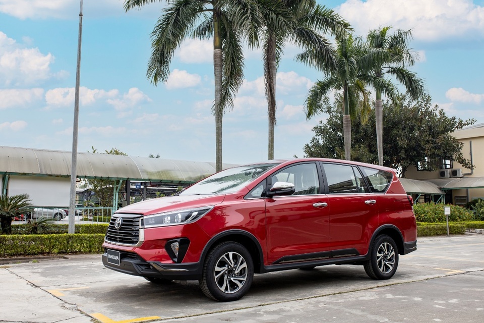Lý giải sức hút mạnh mẽ từ Toyota Innova - 5 Lý giải sức hút mạnh mẽ từ Toyota Innova - 5