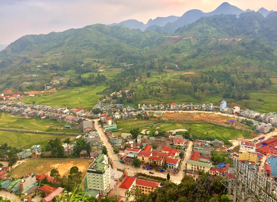 Hà Giang phong tỏa thị trấn Đồng Văn - 1 Hà Giang phong tỏa thị trấn Đồng Văn - 1