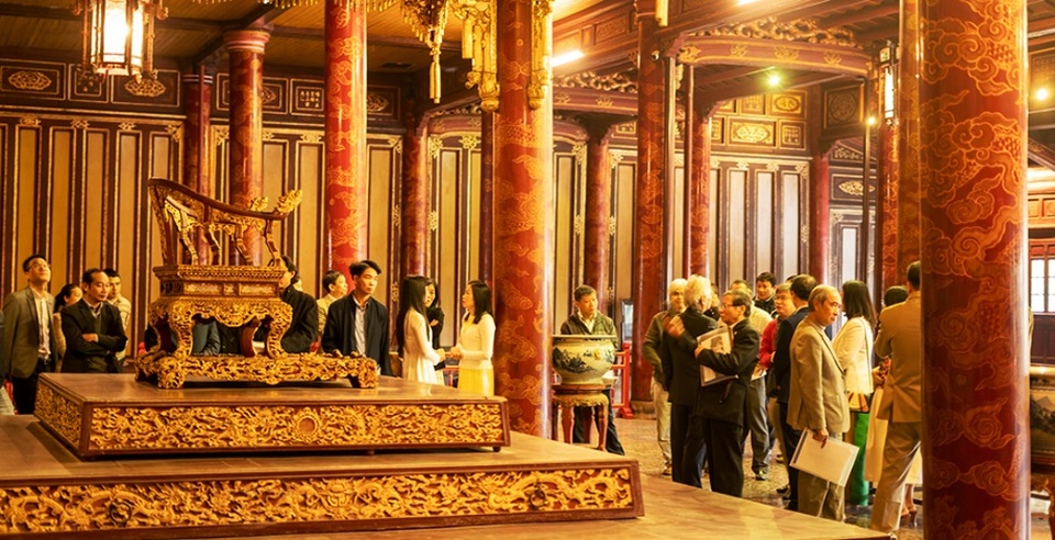 Ngắm ngôi điện đặt ngai vàng vua Nguyễn trước khi trùng tu - 18 Ngắm ngôi điện đặt ngai vàng vua Nguyễn trước khi trùng tu - 18