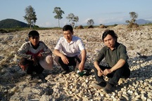 Điều chưa biết về thầy giáo “lấy” học sinh trở lại lớp lay động cư dân mạng