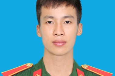 Thủ khoa Sĩ quan đặc công quyết tâm hoàn thành tâm nguyện của bố