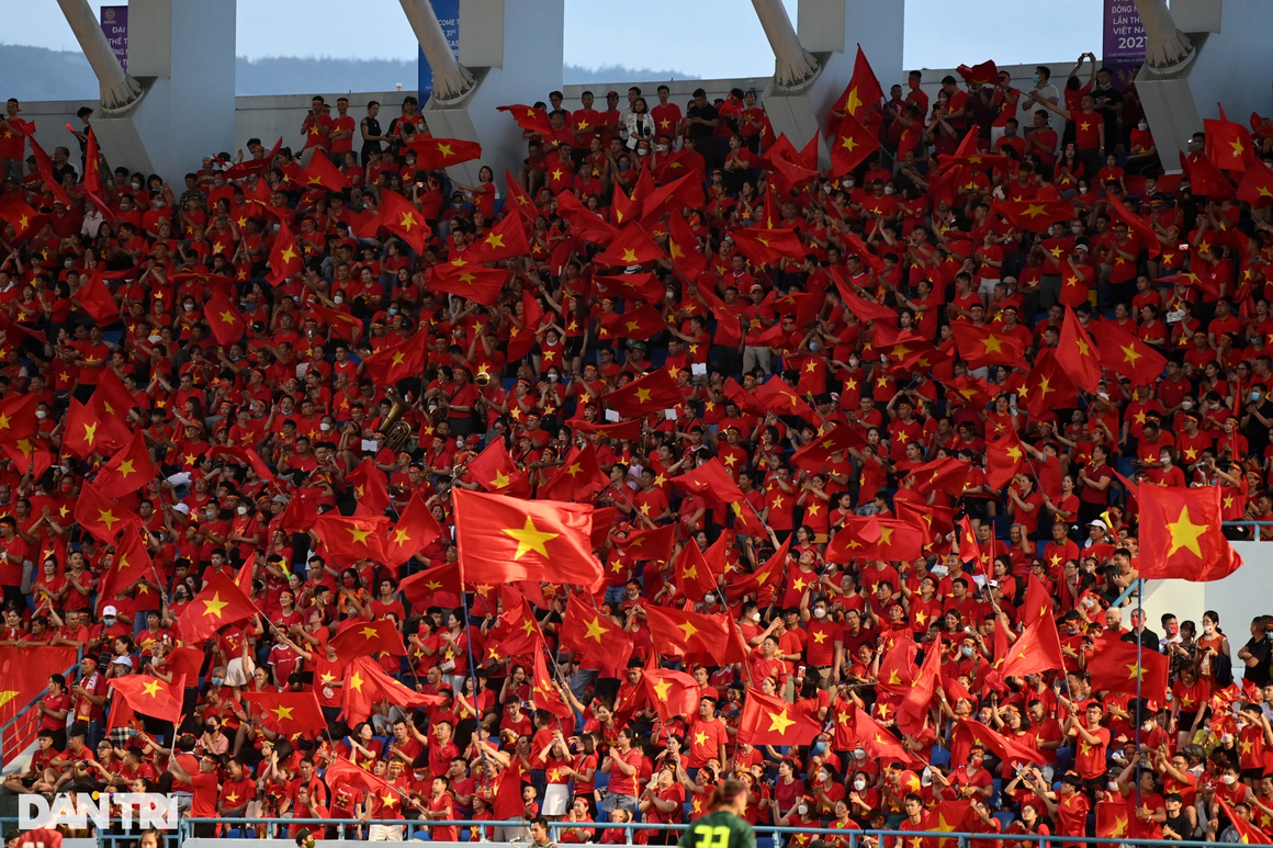 Mãn nhãn các SVĐ đẹp như mơ, chật kín khán giả cổ vũ SEA Games ở Việt Nam - 13 Mãn nhãn các SVĐ đẹp như mơ, chật kín khán giả cổ vũ SEA Games ở Việt Nam - 13