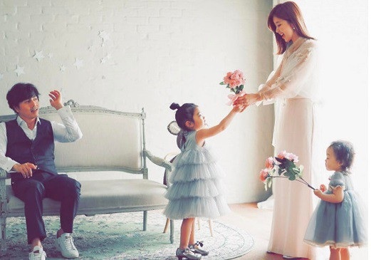 Han Jae Suk - Mỹ nam Giày thủy tinh đình đám một thời giờ ra sao? - 15