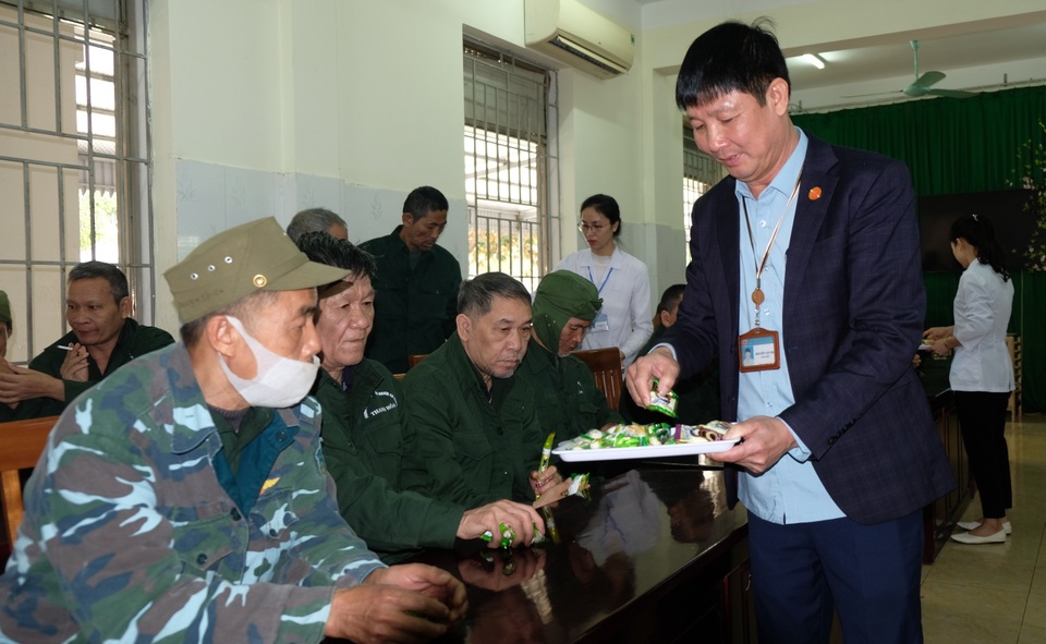 Tết ấm áp tại Trung tâm điều dưỡng Người có công - 7 Tết ấm áp tại Trung tâm điều dưỡng Người có công - 7
