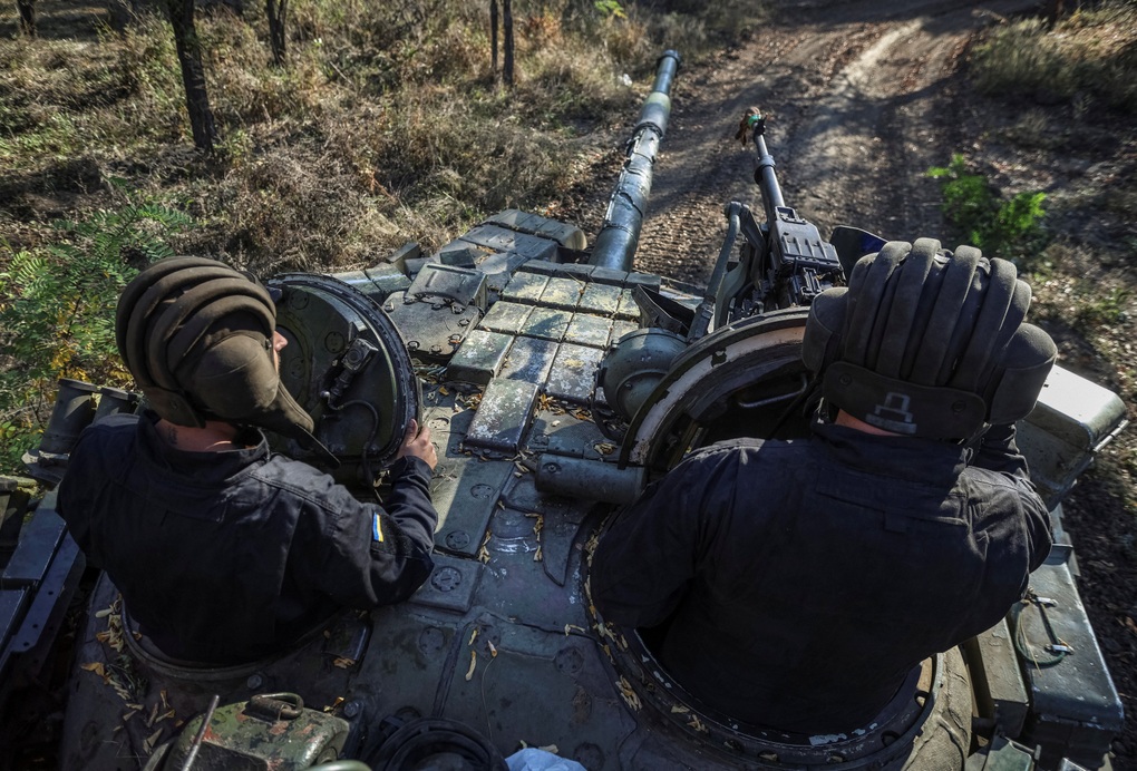 Quan chức Donetsk: Nhóm lính Ukraine đồng loạt đầu hàng - 1 Quan chức Donetsk: Nhóm lính Ukraine đồng loạt đầu hàng - 1