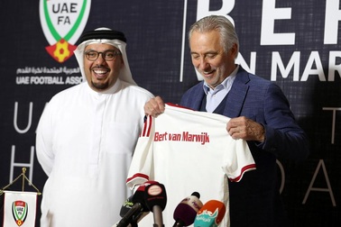 Báo Thái: "Van Marwijk sẽ là đối thủ đáng gờm của HLV Park Hang Seo"