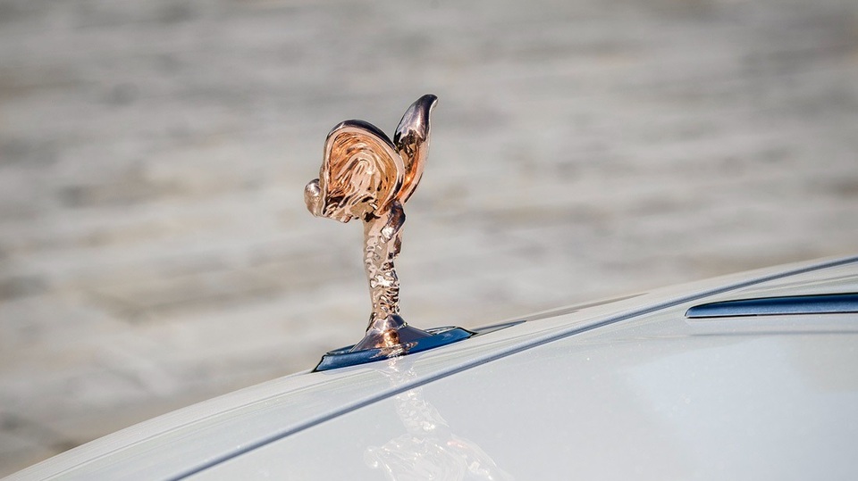 Sáng tạo Bespoke: Khi khách hàng chịu chi và Rolls-Royce chịu chơi - 2 Sáng tạo Bespoke: Khi khách hàng chịu chi và Rolls-Royce chịu chơi - 2