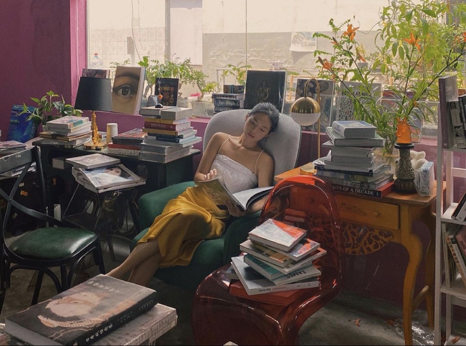 Nhịp sống hot girl: Hà Trúc công khai, Châu Bùi úp mở chuyện tình cảm - 4