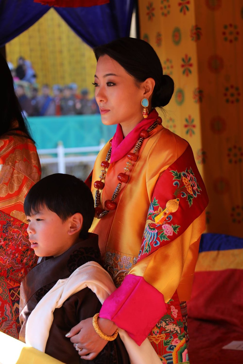 Em gái xinh đẹp, sống kín tiếng của Quốc vương Bhutan - 11
