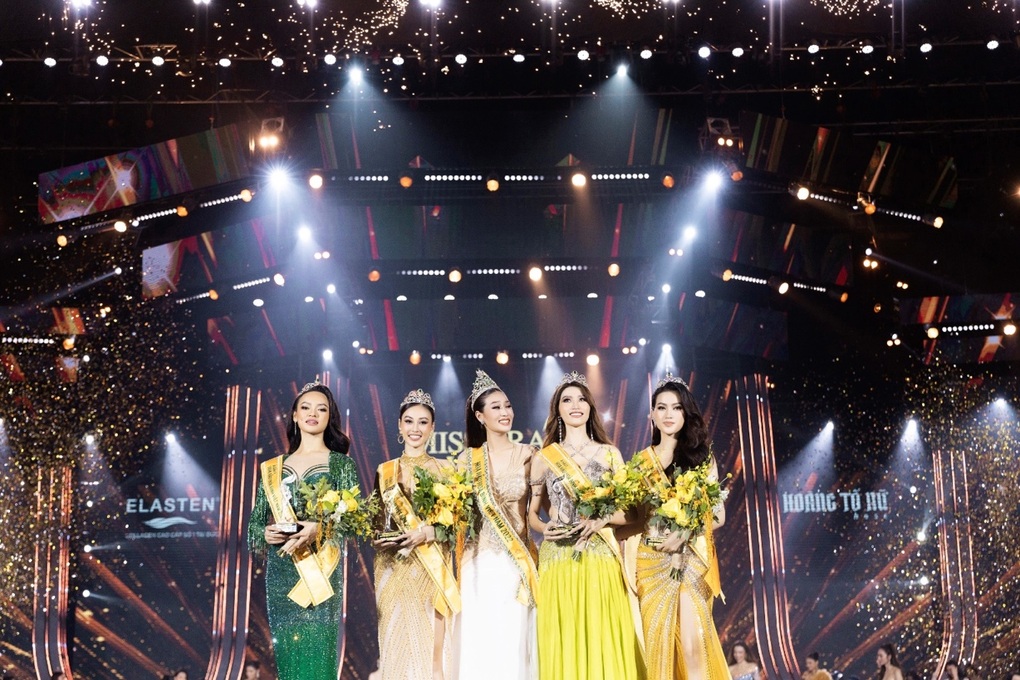 Tổng đạo diễn Hoàng Nhật Nam chia sẻ về sân khấu Miss Grand Vietnam 2022 - 5 Tổng đạo diễn Hoàng Nhật Nam chia sẻ về sân khấu Miss Grand Vietnam 2022 - 5