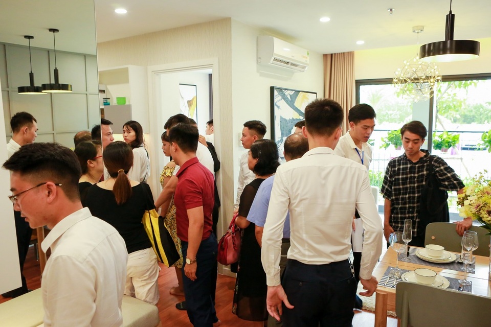 Khách hàng mãn nhãn với căn hộ mẫu Imperia Smart City - 2 Khách hàng mãn nhãn với căn hộ mẫu Imperia Smart City - 2