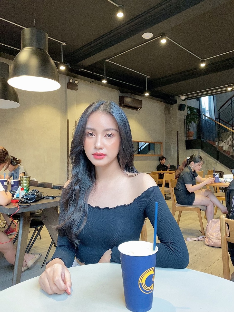Nữ sinh Học viện Hàng không cao 1m68, thần thái người mẫu sáng ngời - 7 Nữ sinh Học viện Hàng không cao 1m68, thần thái người mẫu sáng ngời - 7