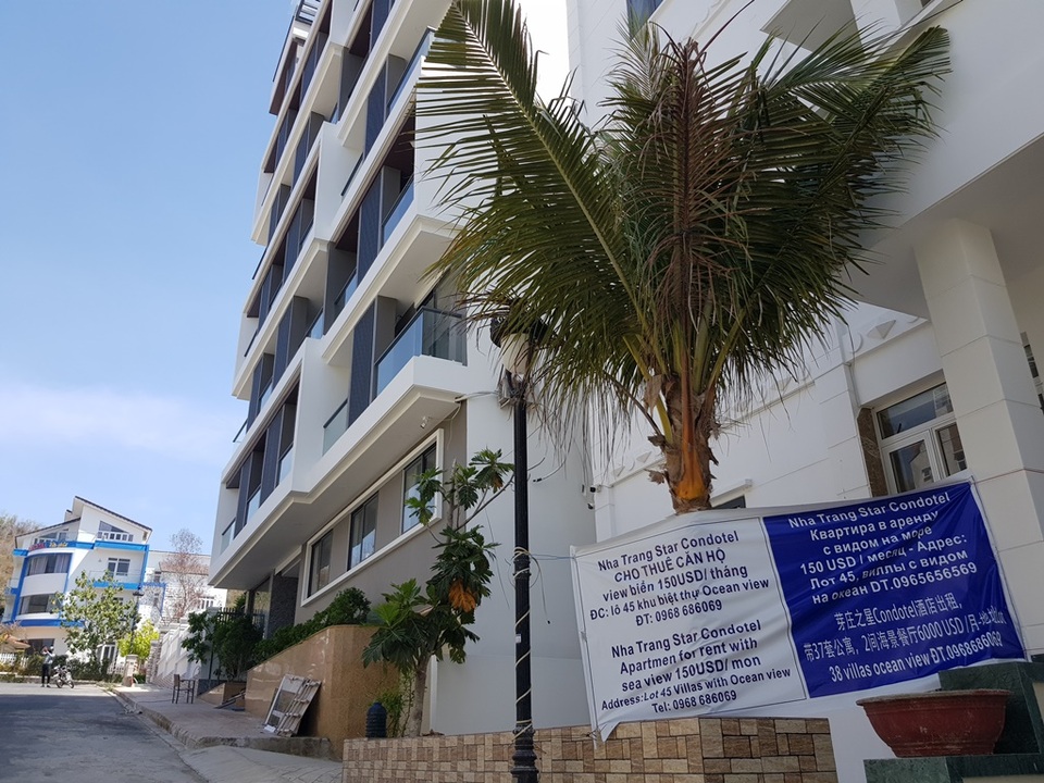 Loạt biệt thự “bát nháo”, xây vượt tầng ở Nha Trang - 2 Loạt biệt thự “bát nháo”, xây vượt tầng ở Nha Trang - 2