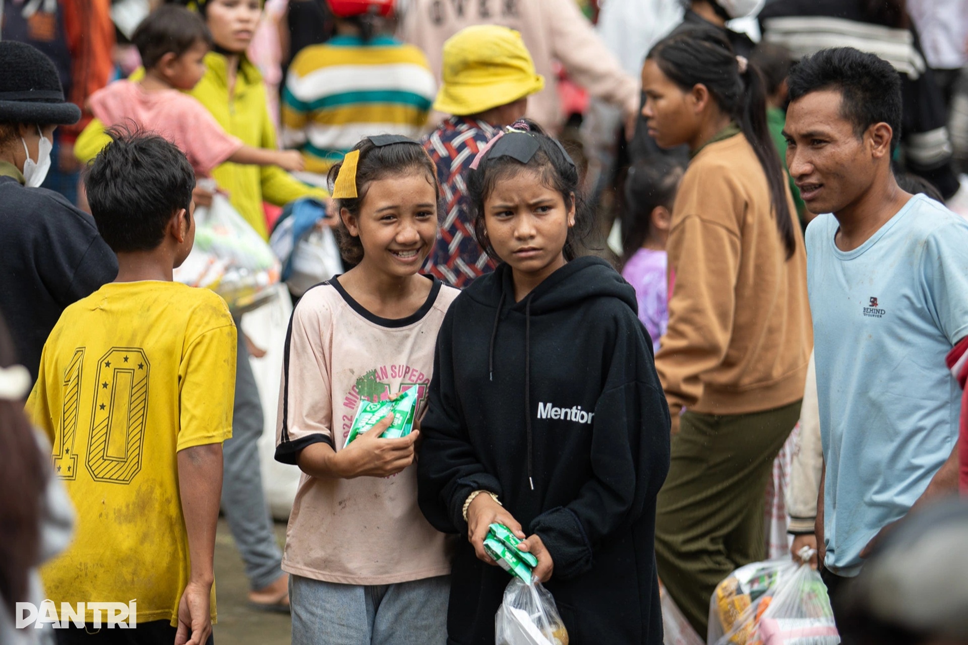 Nghĩa đồng bào sưởi ấm vùng lũ Khánh Hòa sau 5 ngày cô lập - 7