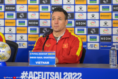 HLV Diego Giustozzi: "Tuyển futsal Việt Nam quyết thắng Nhật Bản"