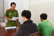 Con trai 16 tuổi lái xe tông chết người, cha con cùng bị khởi tố