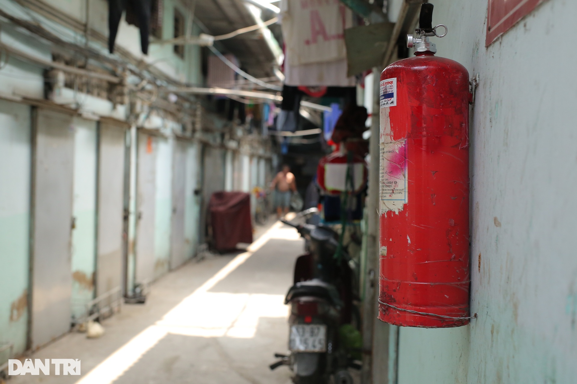 Chủ cơ sở lưu trú ở TPHCM tất bật khắc phục vi phạm PCCC - 2 Chủ cơ sở lưu trú ở TPHCM tất bật khắc phục vi phạm PCCC - 2