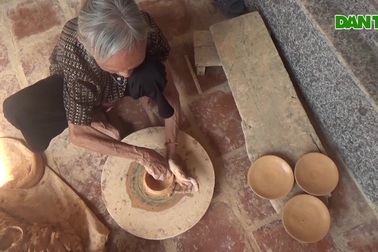 Những người làm nghề "ngồi tức ngực, đứng rát da"