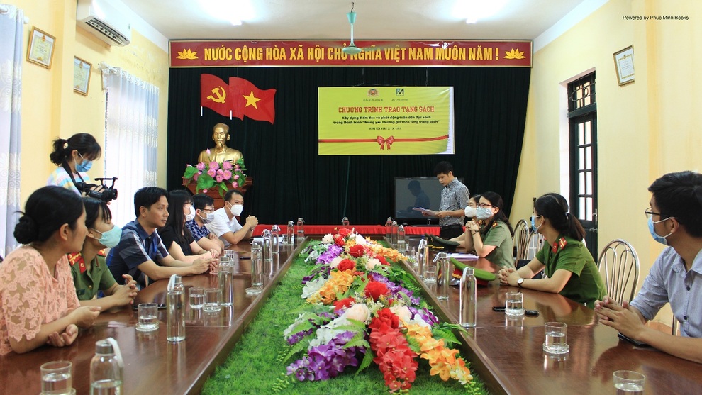 Nữ công an Hưng Yên kết nối và lan tỏa văn hóa đọc - 3 Nữ công an Hưng Yên kết nối và lan tỏa văn hóa đọc - 3