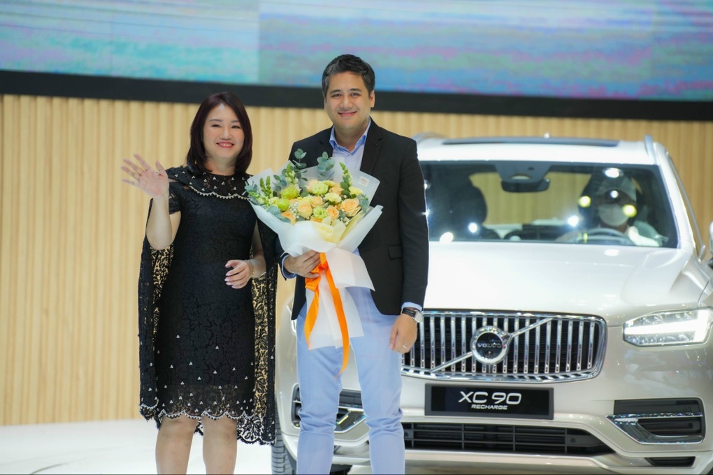 NSƯT Bùi Công Duy và sở thích nghe nhạc cổ điển trên xe - 3 NSƯT Bùi Công Duy và sở thích nghe nhạc cổ điển trên xe - 3
