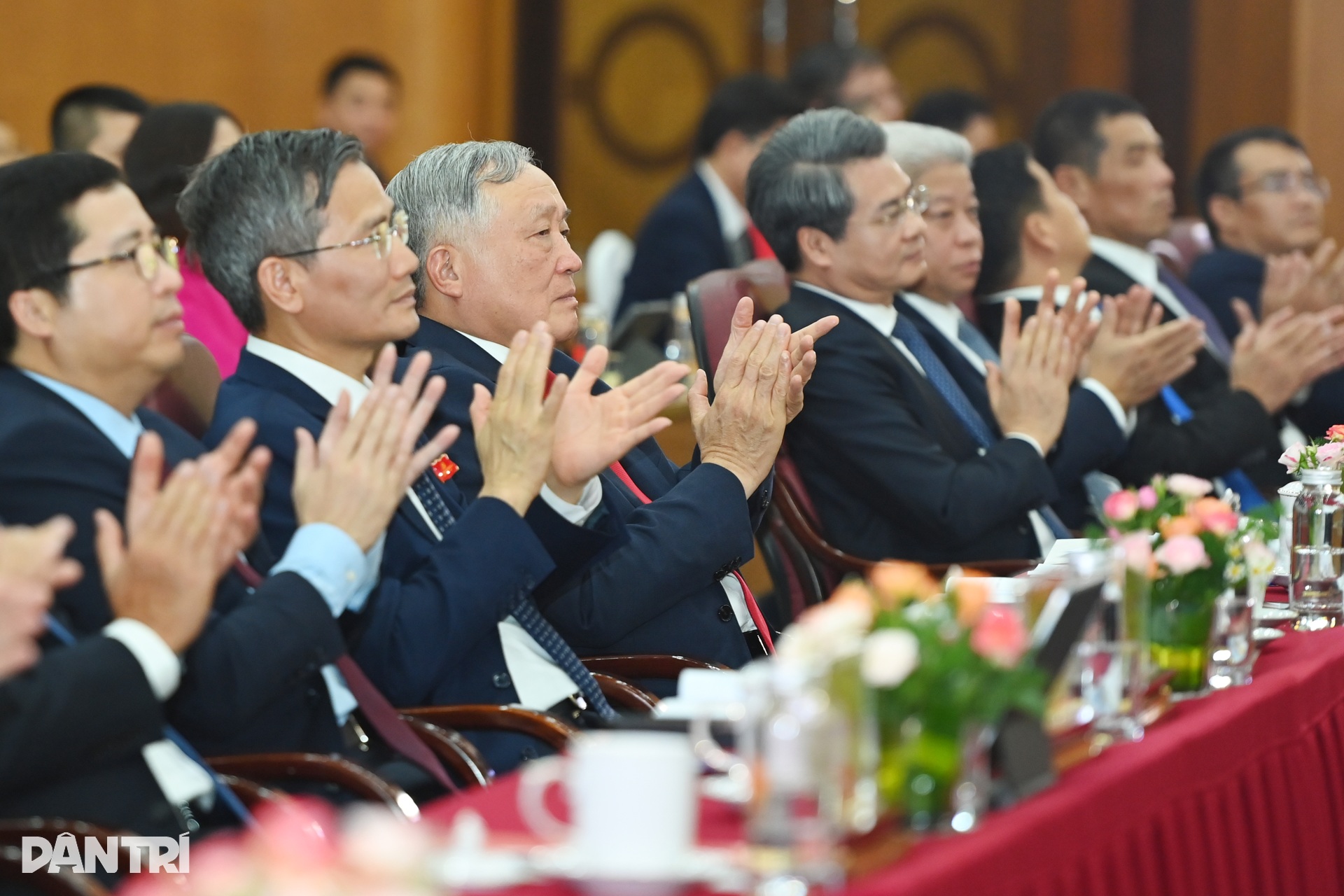 Toàn cảnh Đại hội đại biểu Đảng bộ Bộ Nội vụ lần thứ I, nhiệm kỳ 2025-2030 - 5 Toàn cảnh Đại hội đại biểu Đảng bộ Bộ Nội vụ lần thứ I, nhiệm kỳ 2025-2030 - 5