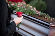 Cô gái xuất hiện tại lễ tang của mình để vạch mặt người chồng sát nhân