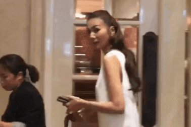 Thanh Hằng và chồng nhạc trưởng xuất hiện sau tiệc cưới xa hoa gây chú ý