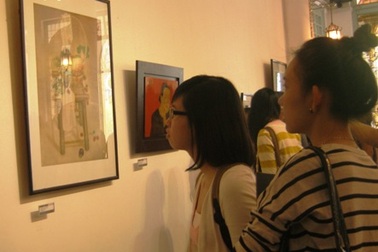 Triển lãm tranh “Thầy và trò” hút người xem