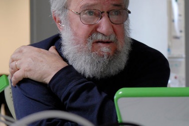 Điều mà bạn chưa biết về giáo sư hàng đầu của Mỹ từng gặp nạn ở Việt Nam