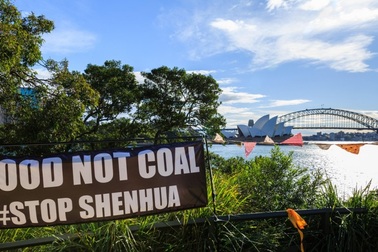 Australia mua lại giấy phép khai thác mỏ từng cấp cho Trung Quốc