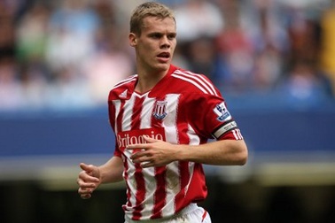 MU tính đưa Shawcross trở lại Old Trafford