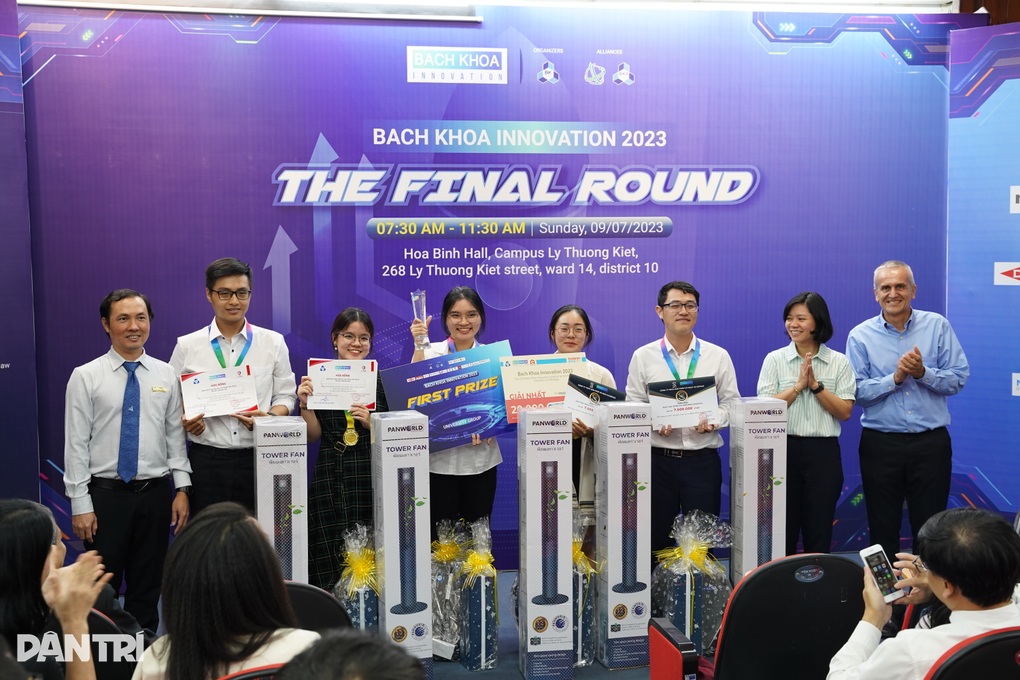 Sinh viên chế tạo màng bọc thực phẩm có thể ăn được - 2 Sinh viên chế tạo màng bọc thực phẩm có thể ăn được - 2