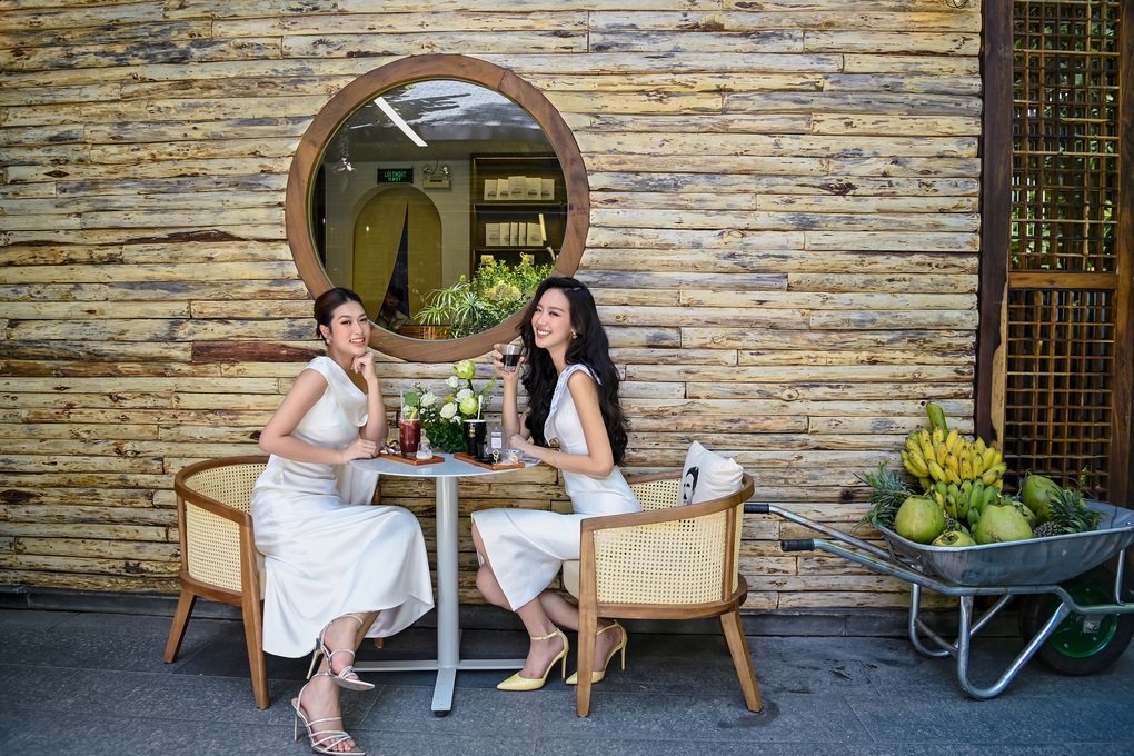 Người đẹp Việt trải nghiệm không gian Thế giới cà phê - 4 Người đẹp Việt trải nghiệm không gian Thế giới cà phê - 4